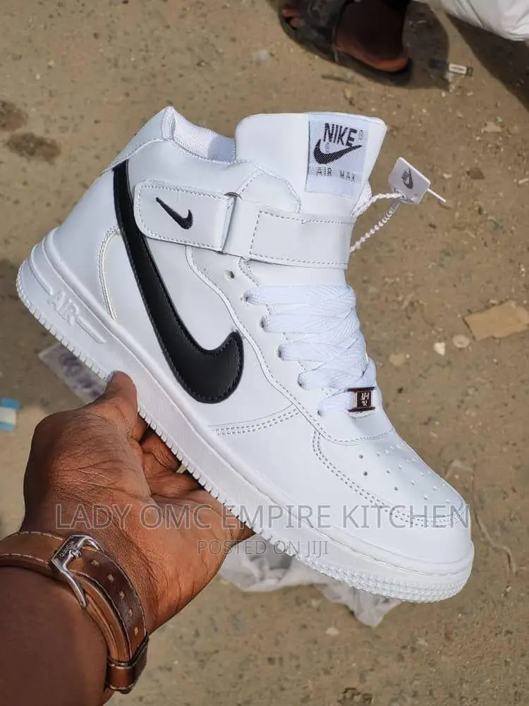 nike ankle sneakers