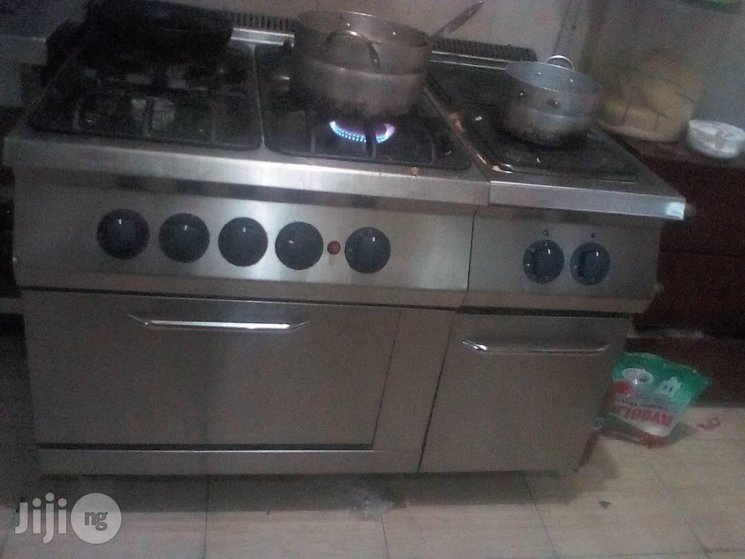 Commercial 4 Burner Gas and 2 Electric Industrial Cooker Baking Oven in