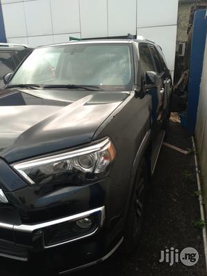 Photo - Toyota 4-Runner 2016 Black