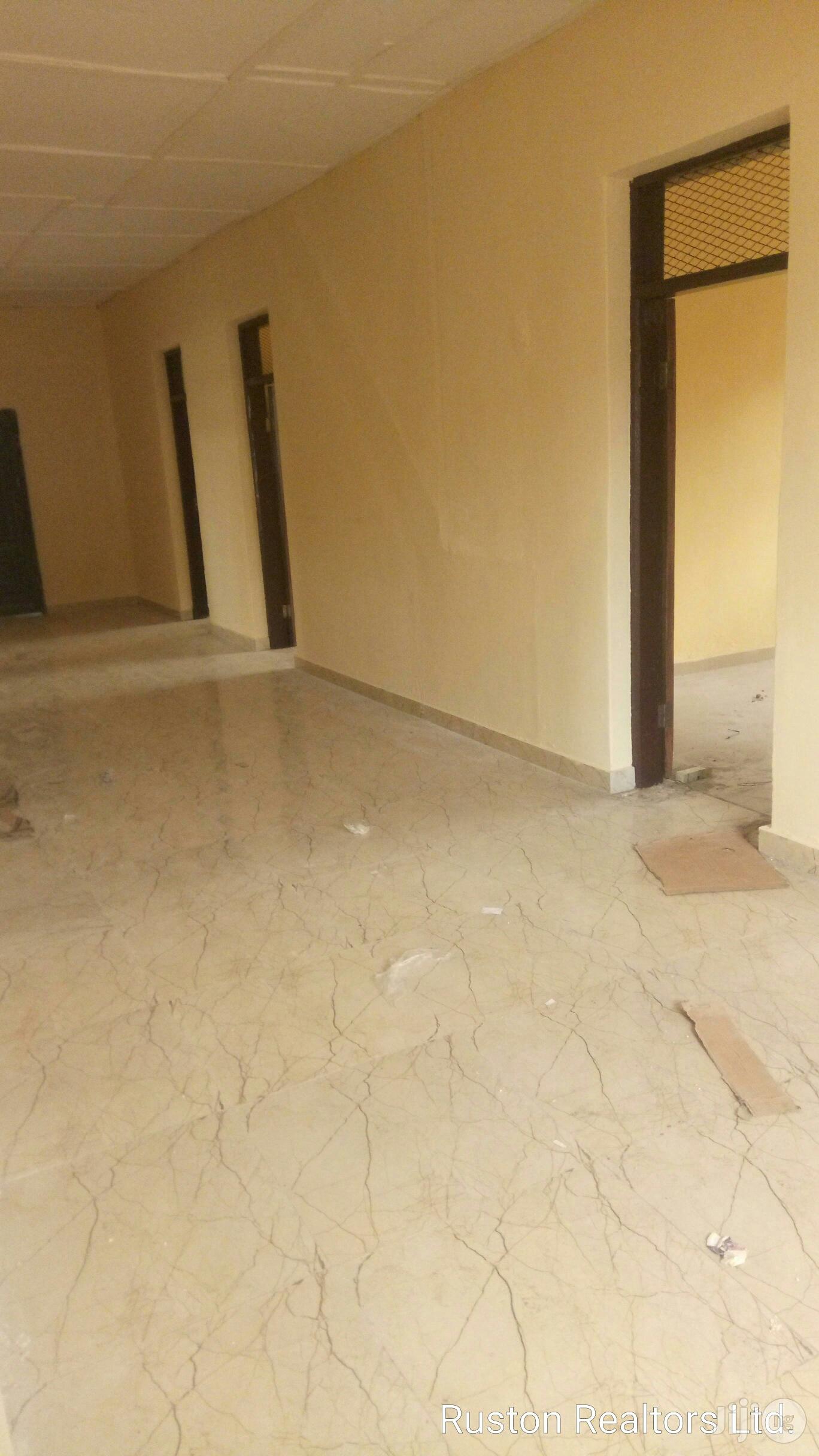 16 Rooms Building Ideal for Commercial Purposes in Ibadan Commercial