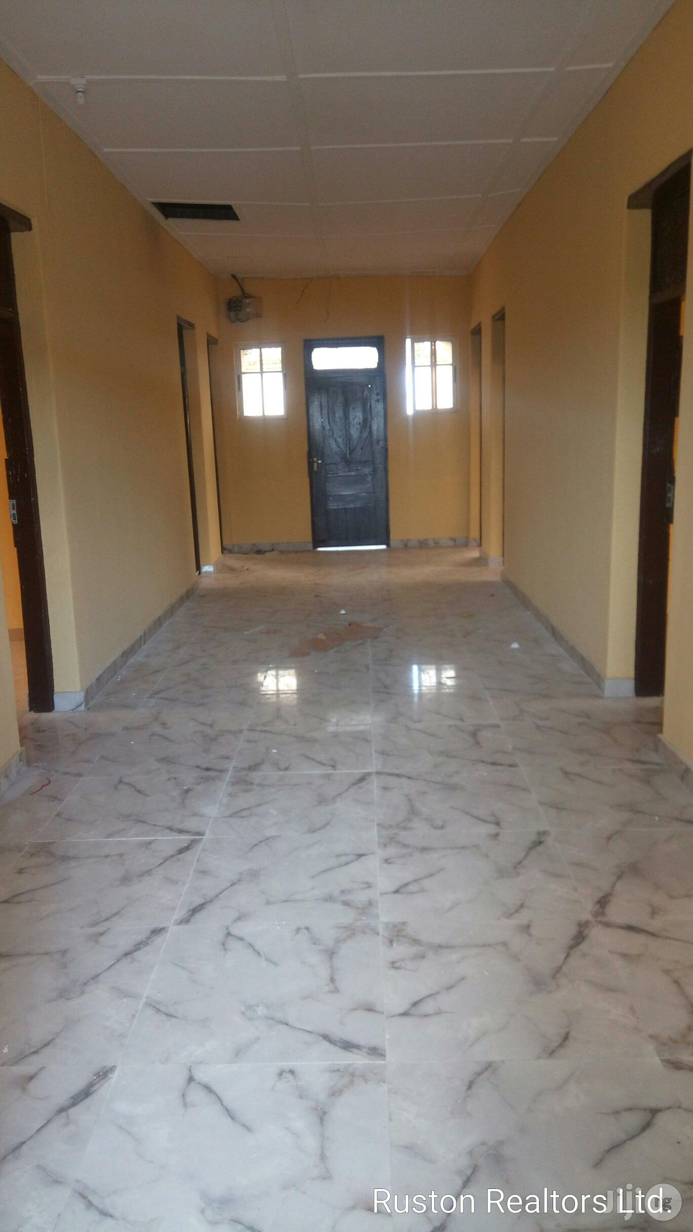 16 Rooms Building Ideal for Commercial Purposes in Ibadan Commercial
