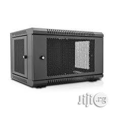 Photo - 6u Computer Rack