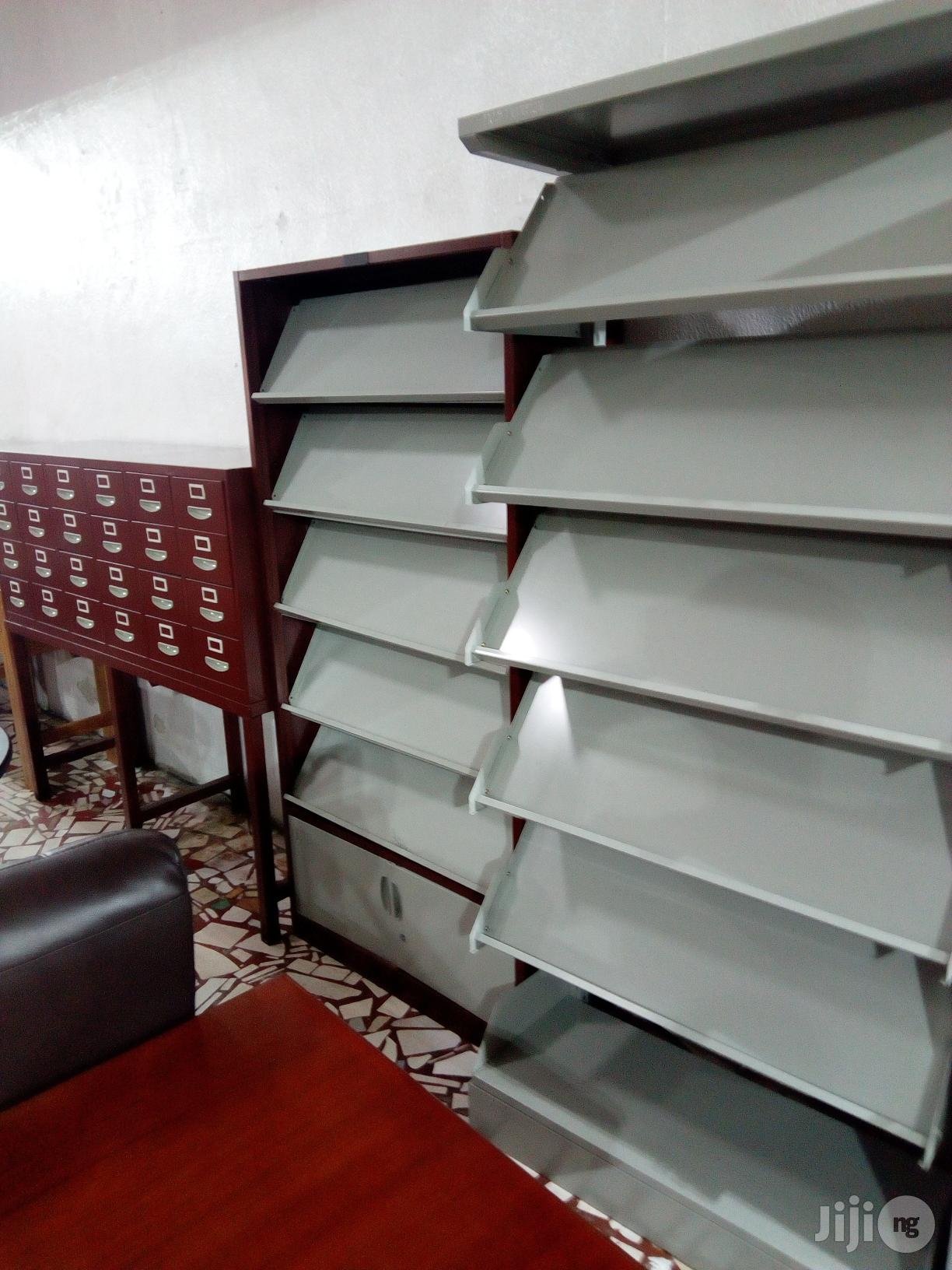 Shelves. Magazine And Book Shelves. Suitable For School Library And