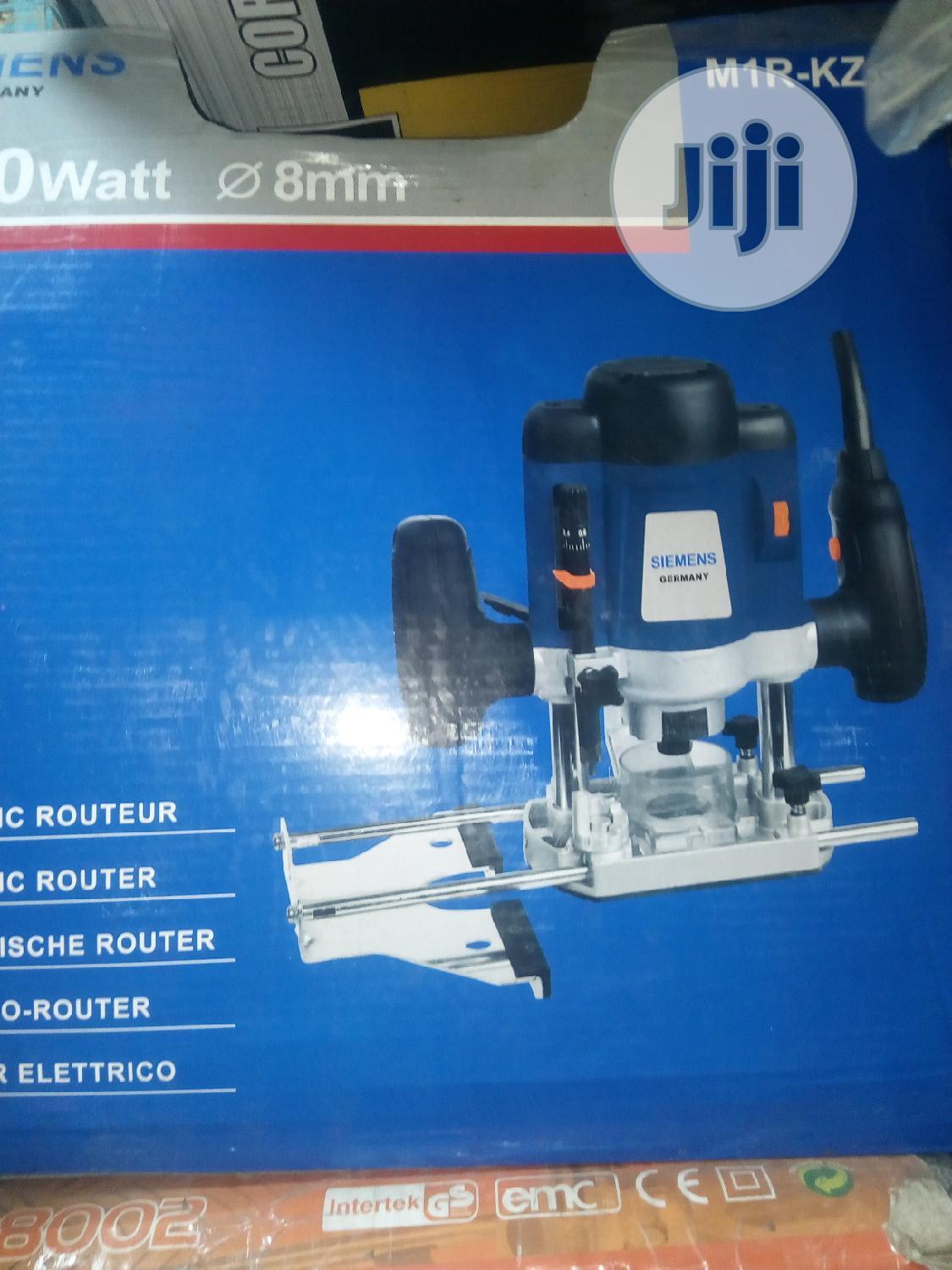 Router Machine