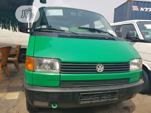 Photo - Volkswagen Transporter 2000 Green