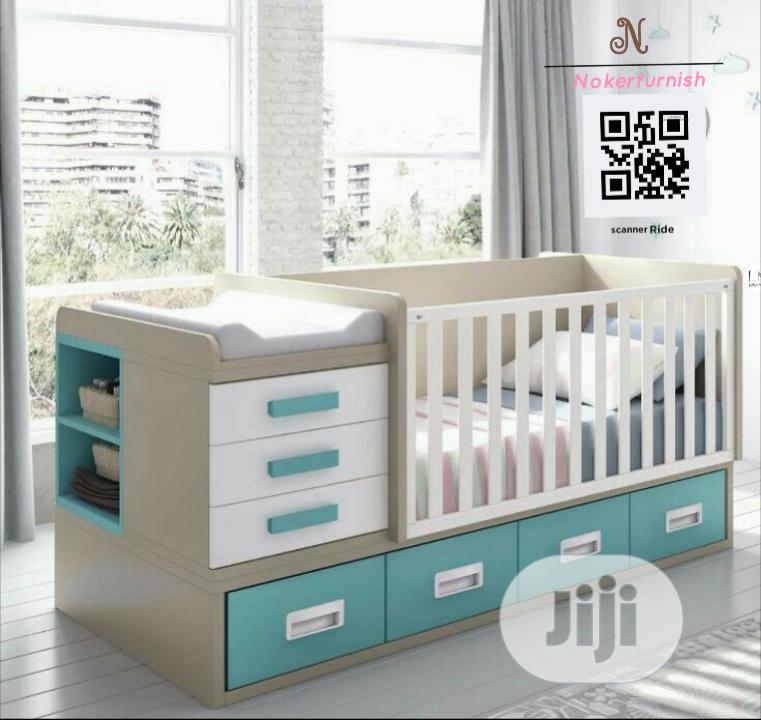 babies bed