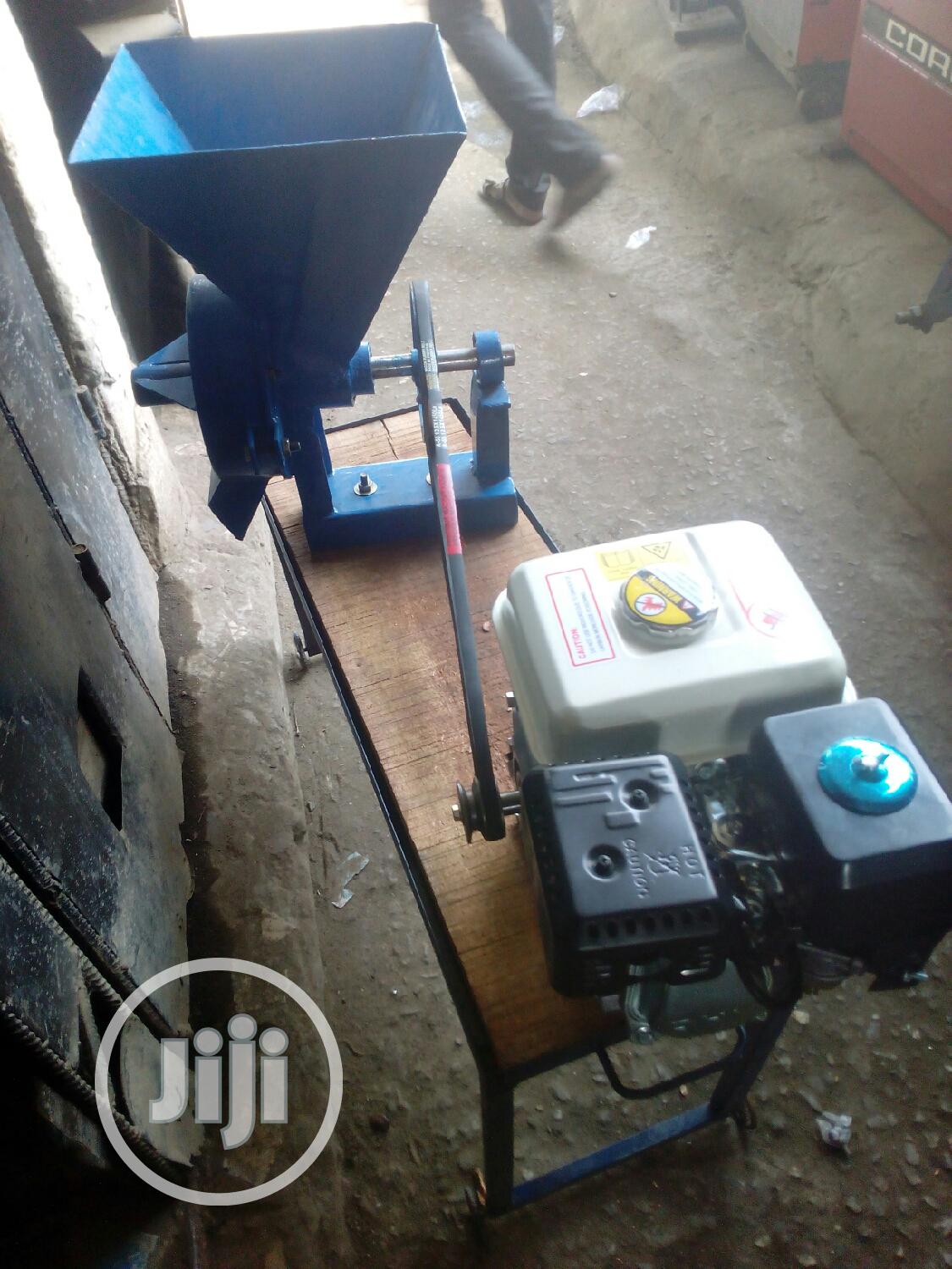New Grinding Machine in Ojo Manufacturing Equipment, EMMYTEX