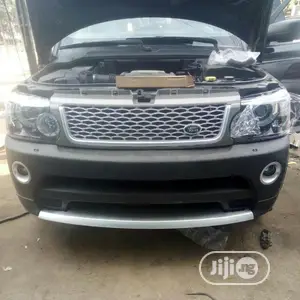 Photo - Head Lamp Range Rover Sport
