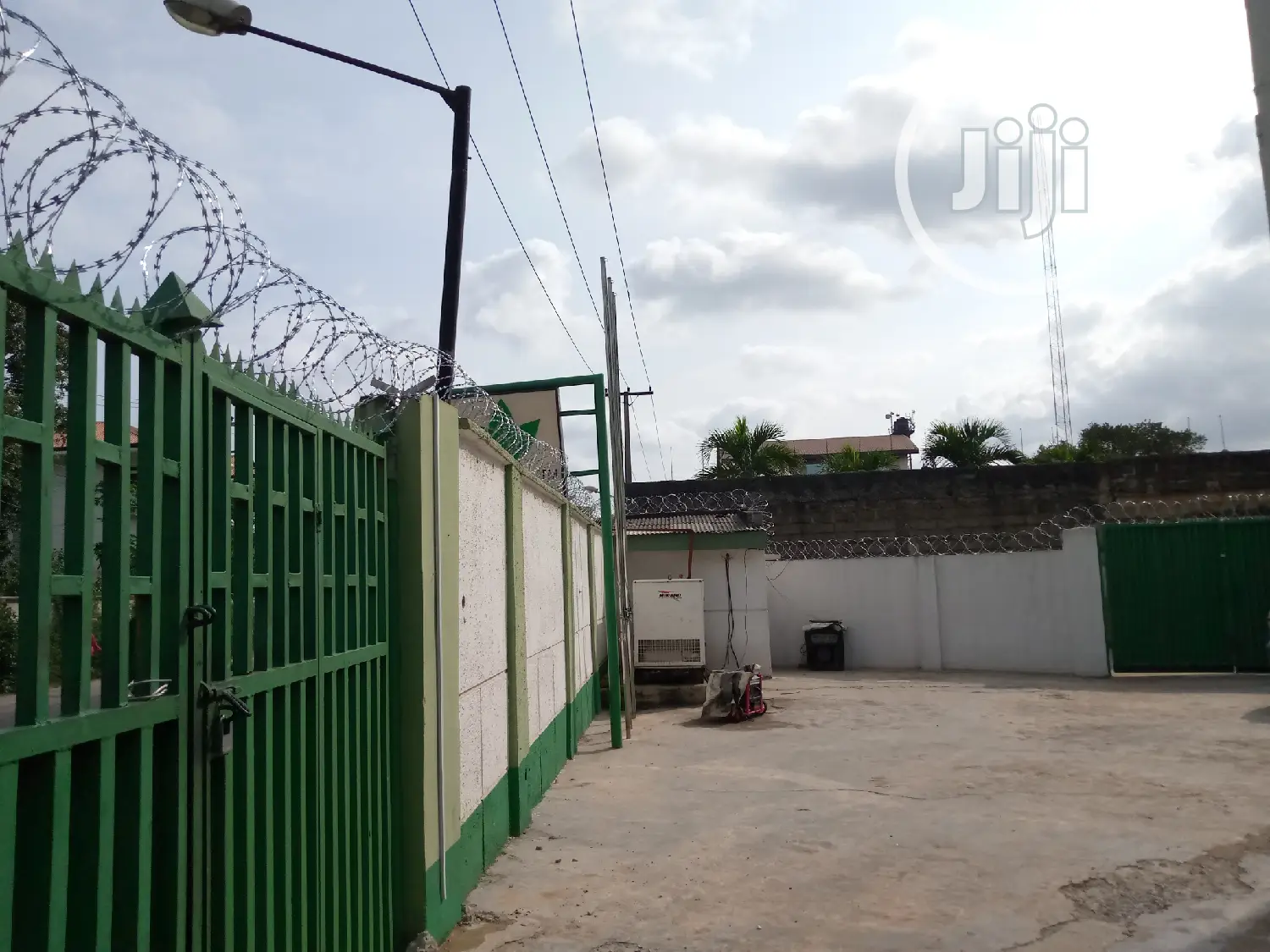 Security Fence; Electric Fencewire, Barb Wire, Mesh,... in Surulere
