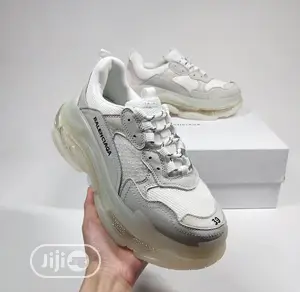Photo - High Quality Balenciaga Triple Sole