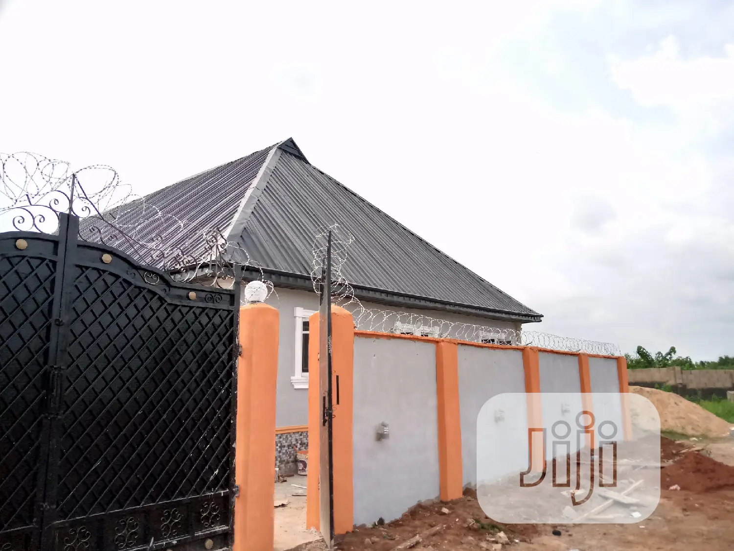 Security Wire; Razor Wire, Barb Wire And Electric Fencewire in