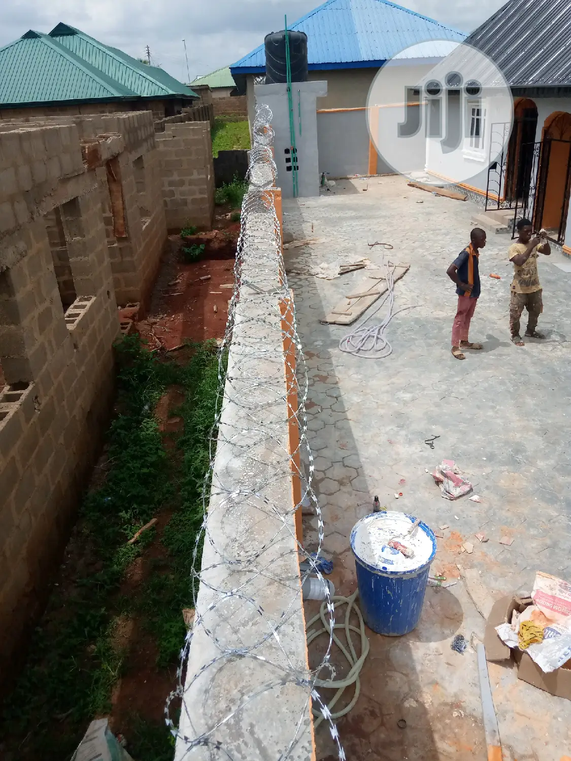 Security Wire; Razor Wire, Barb Wire And Electric Fencewire in