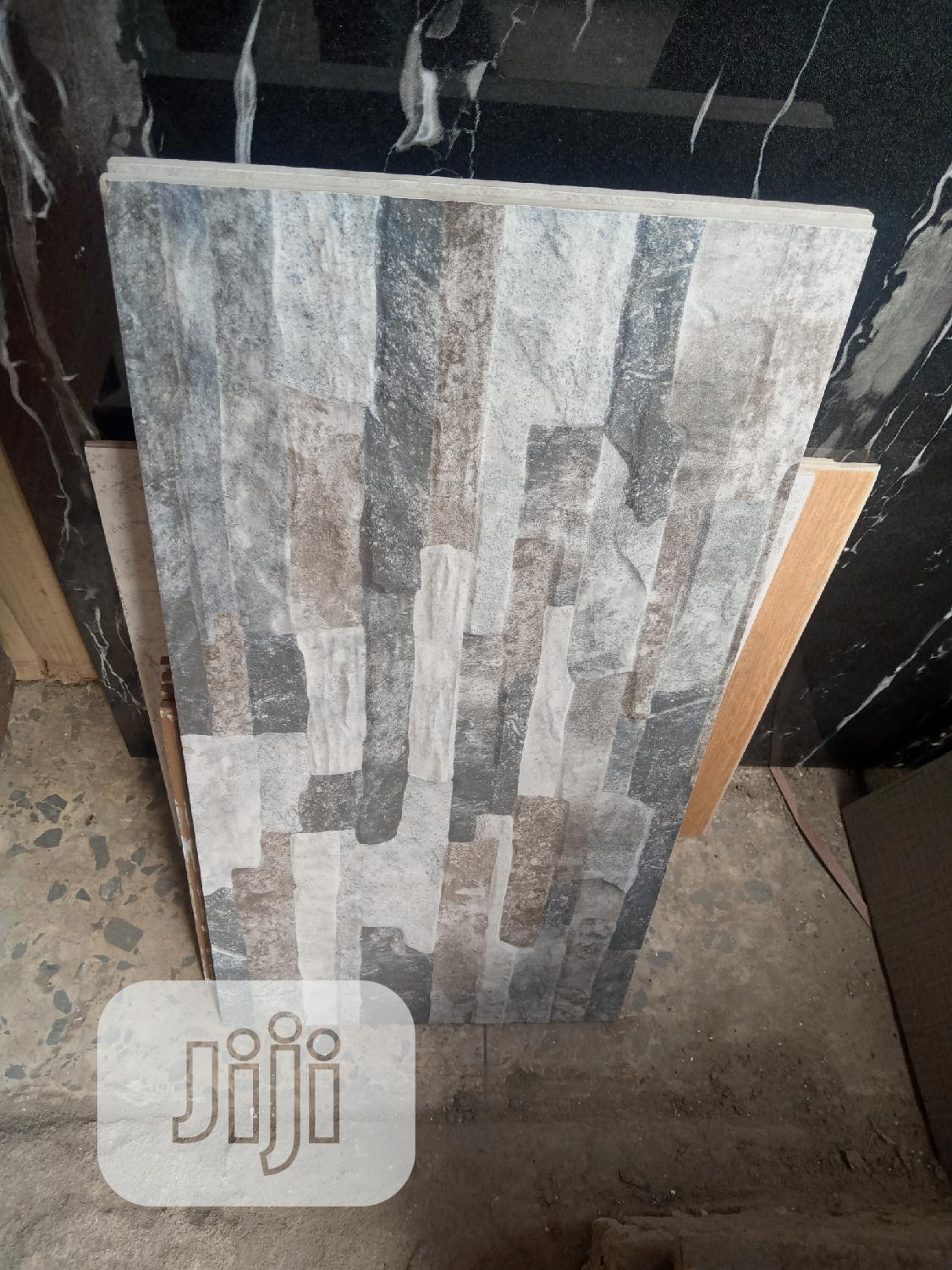 30*60 China Porcelain Crack Wall Tiles in Magodo Building & Trade