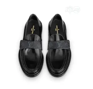 High Quality Louis Vuitton Loafers