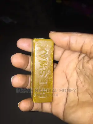 Pure and 100% Natural Beeswax. All Natural Beeswax.