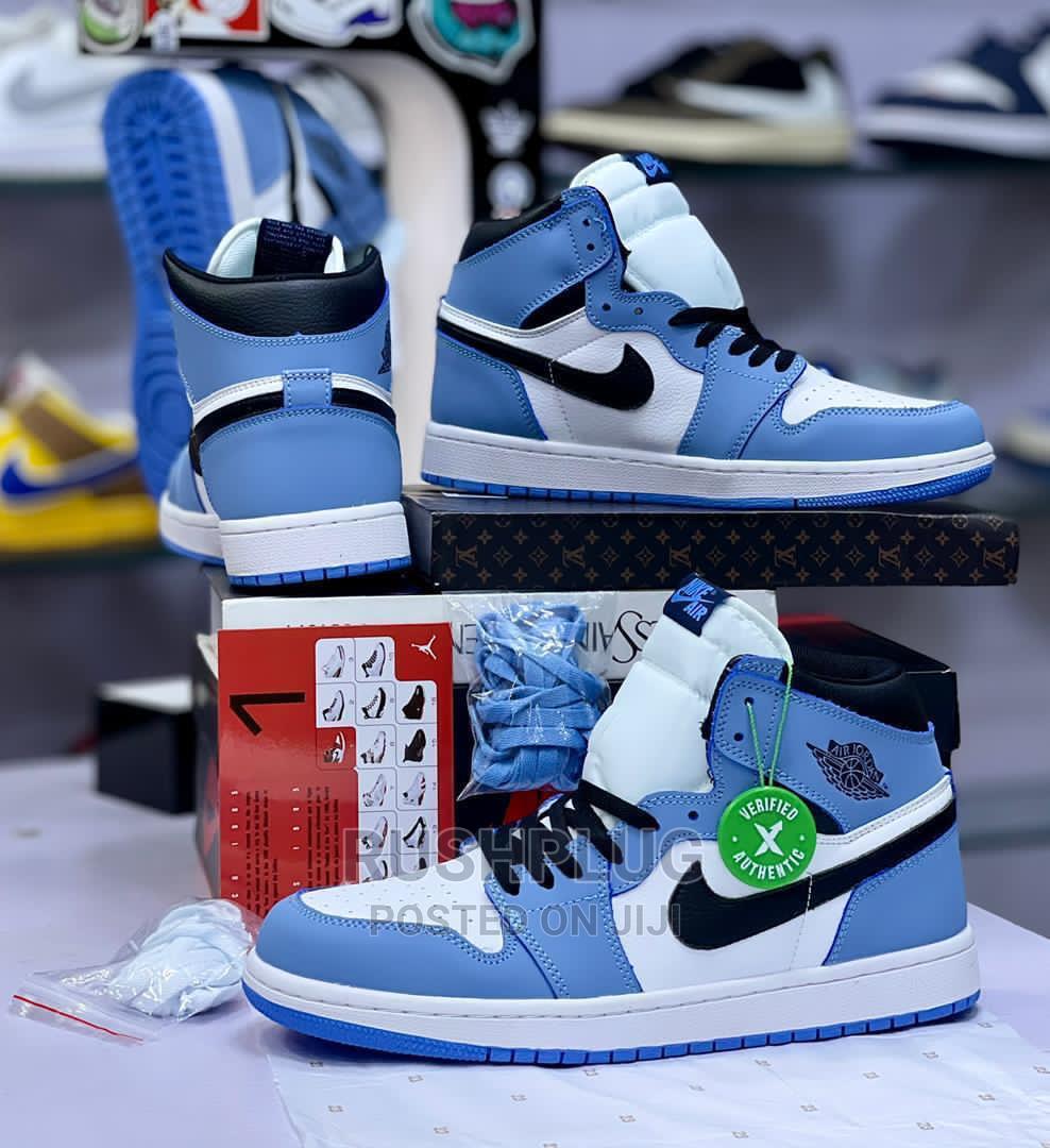 air jordan 1 biru