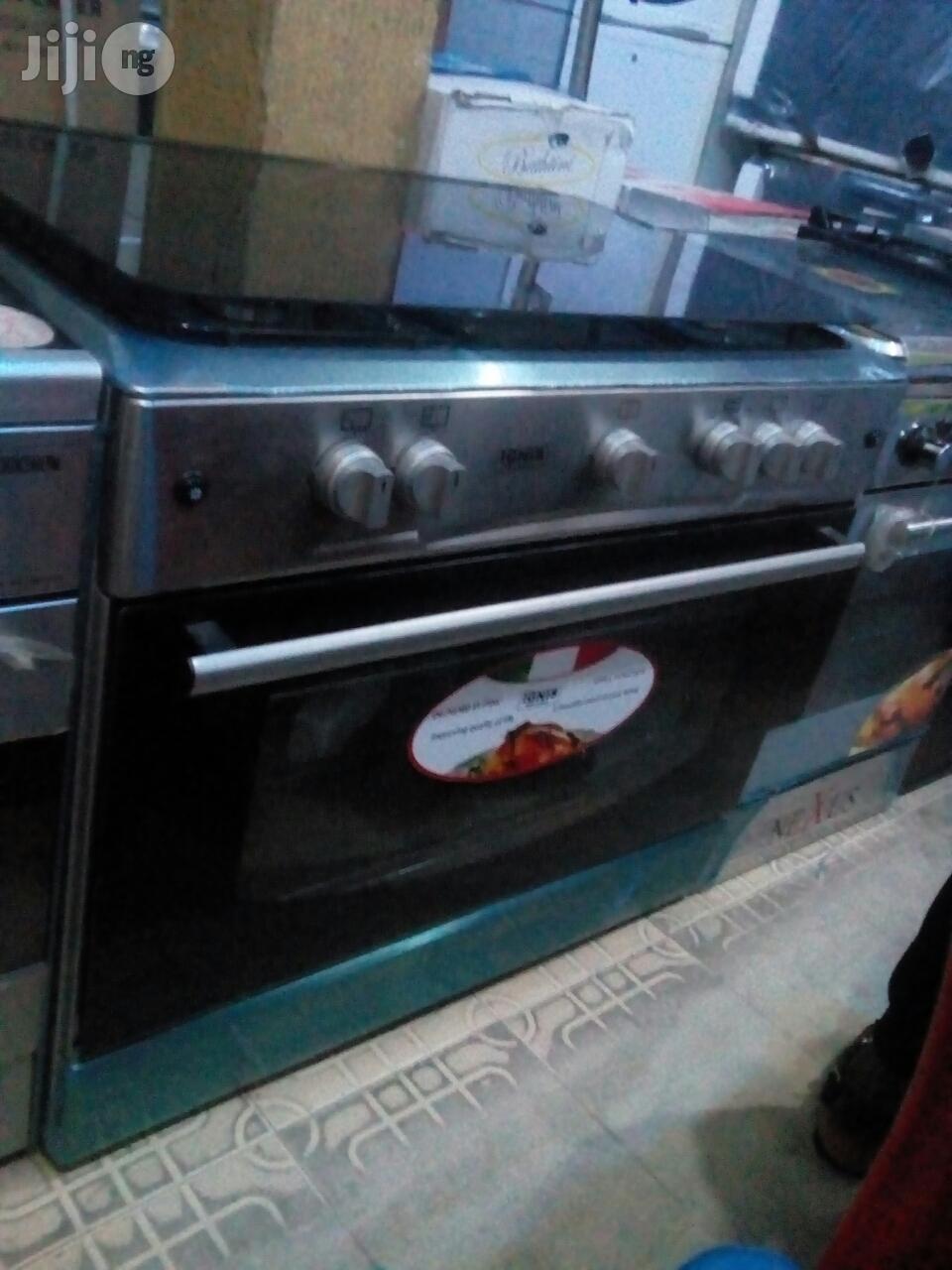 Ignis Gas Cooker 2 Electric and Four Gas Burner and Oven in Ojo