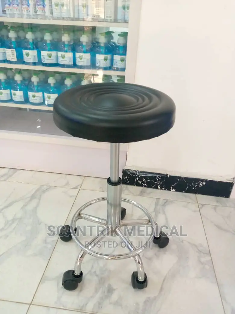 Lab Chairs Stools With Foot Ring in Oshimili South Medical Supplies