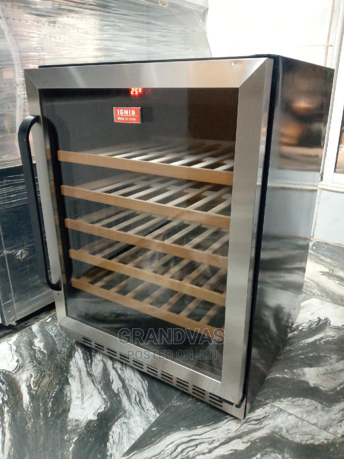 Ignis Wine Cooler / Chiller Built In in Lekki Store Equipment