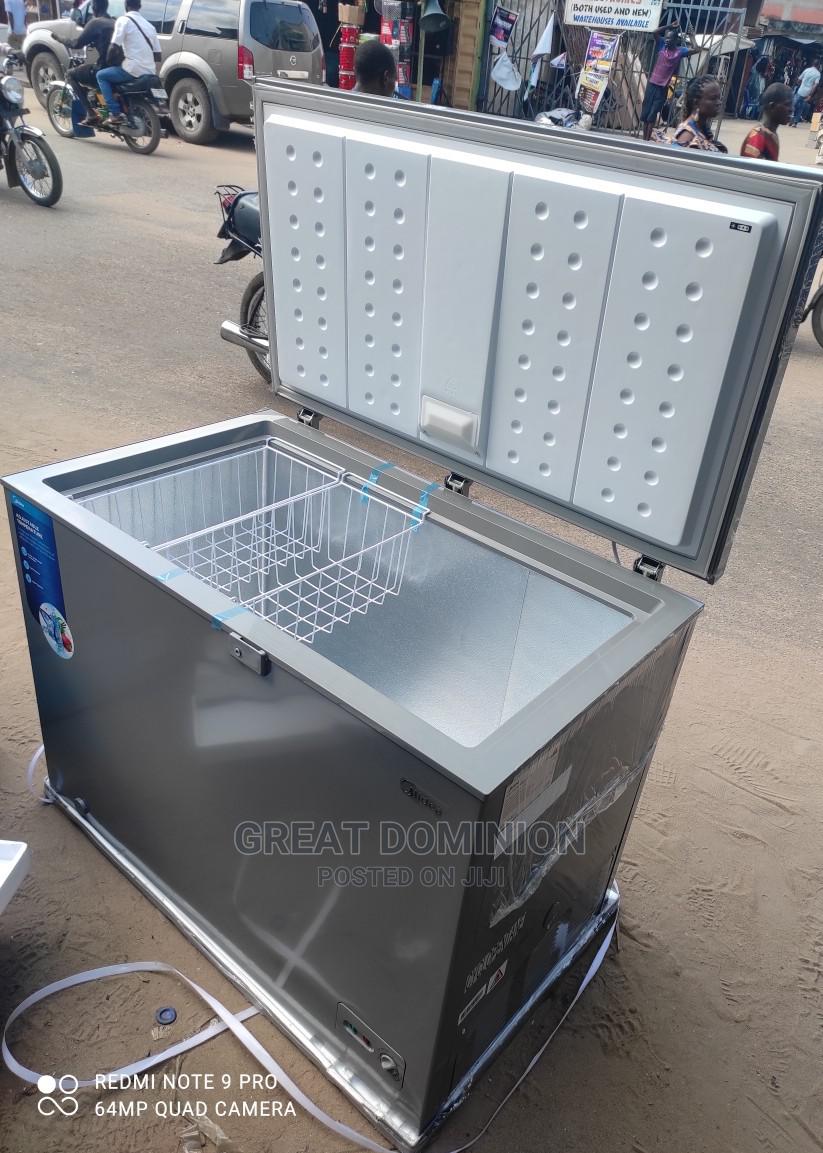 ^ Midea Chest Freezer 340litres HS384C Single Door+Key Lock in Ojo