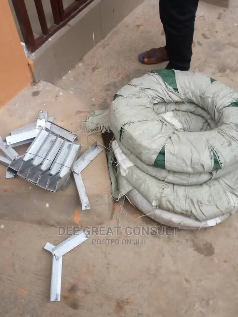 Fence Wire, Barb Wire and Electric FenceWire, in Ifo Building