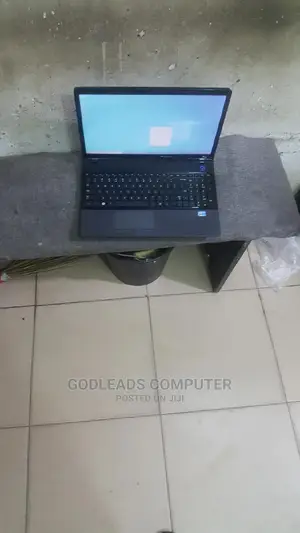 Photo - Laptop Samsung 4GB Intel Core I3 HDD 320GB