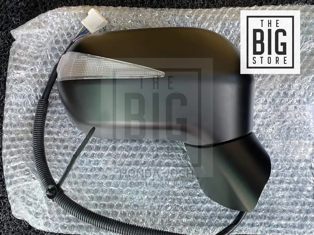 Side Mirrors 2006 2009 Model Honda Civic(With Lights) in Apapa Vehicle Parts & Accessories