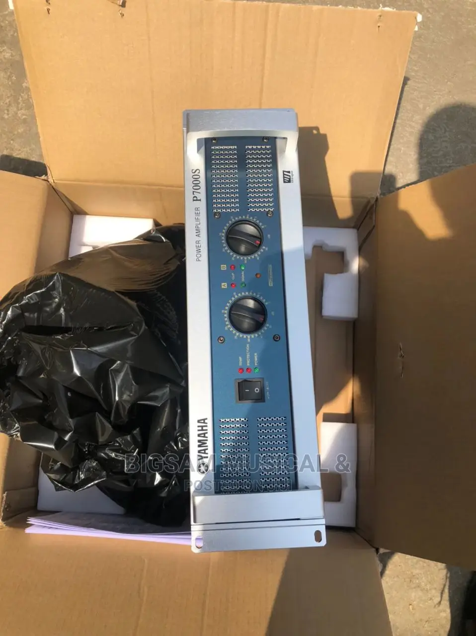 Yamaha Professional 7000 Watts Power Amplifier in Ikeja Audio & Music