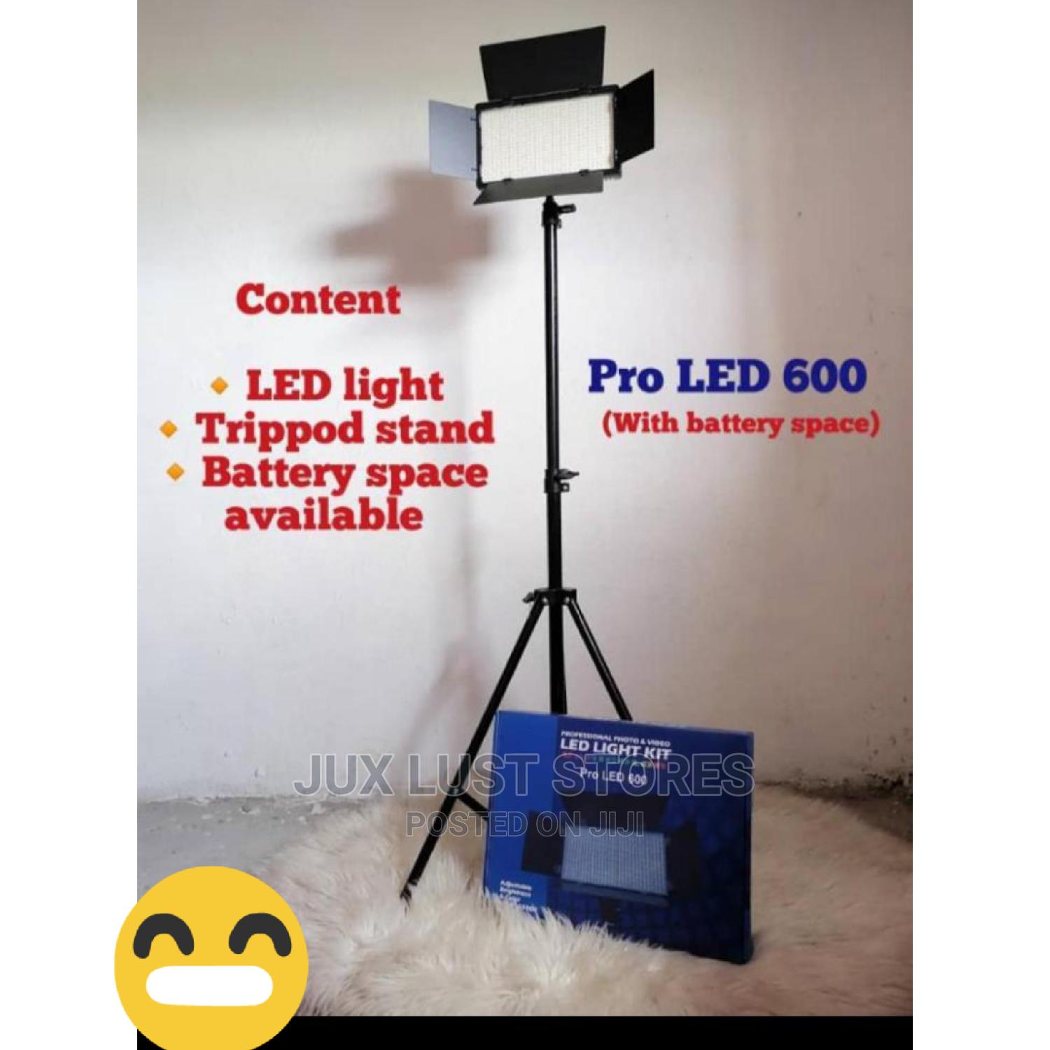 Rechargeable Studio Led Lights Kit(Led 600) in Ojo Accessories & Supplies for Electronics, Jux