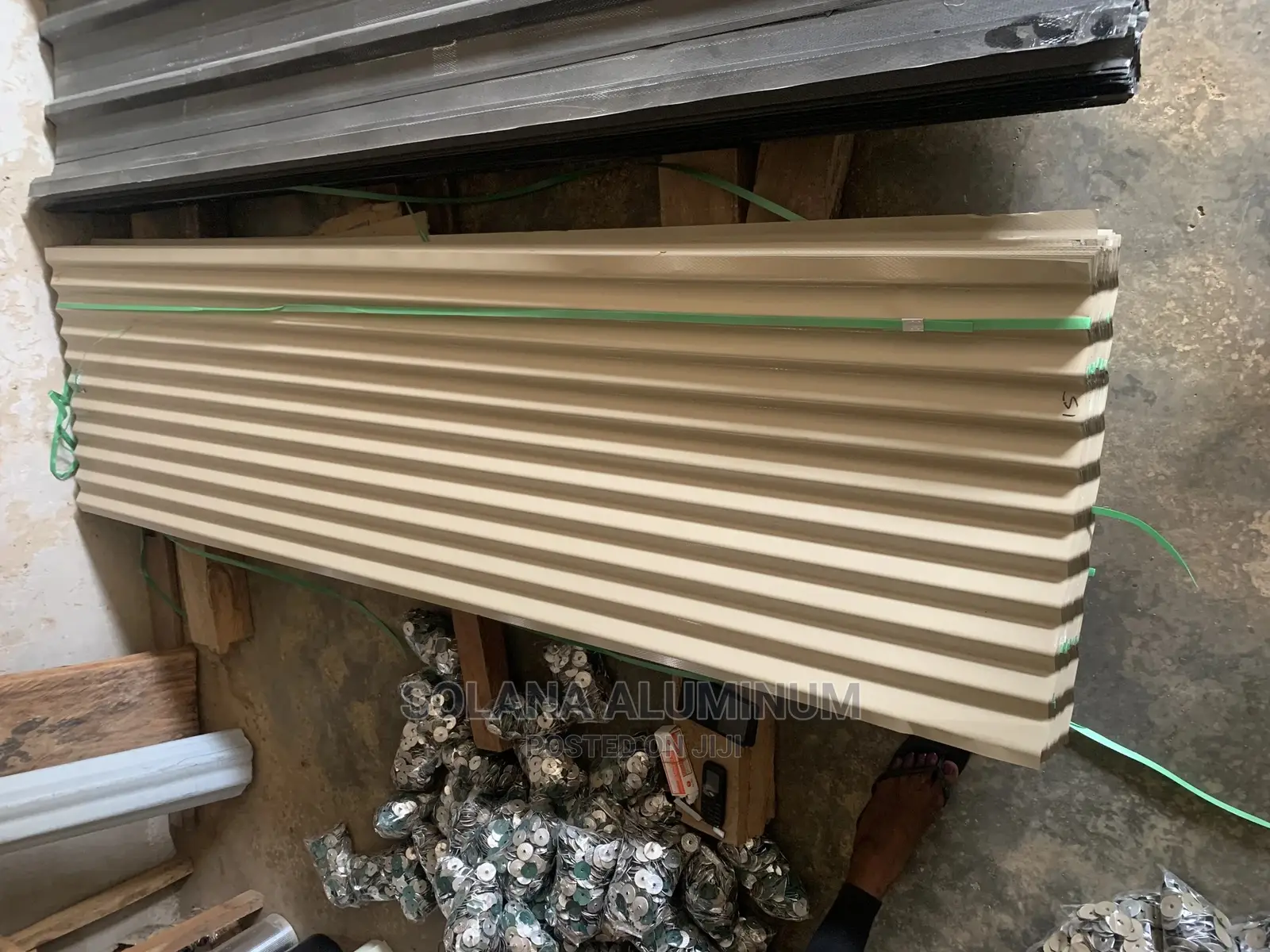 Strong Brand of Ghana Zinc Cameroon Zinc Roofing Sheets in DeiDei