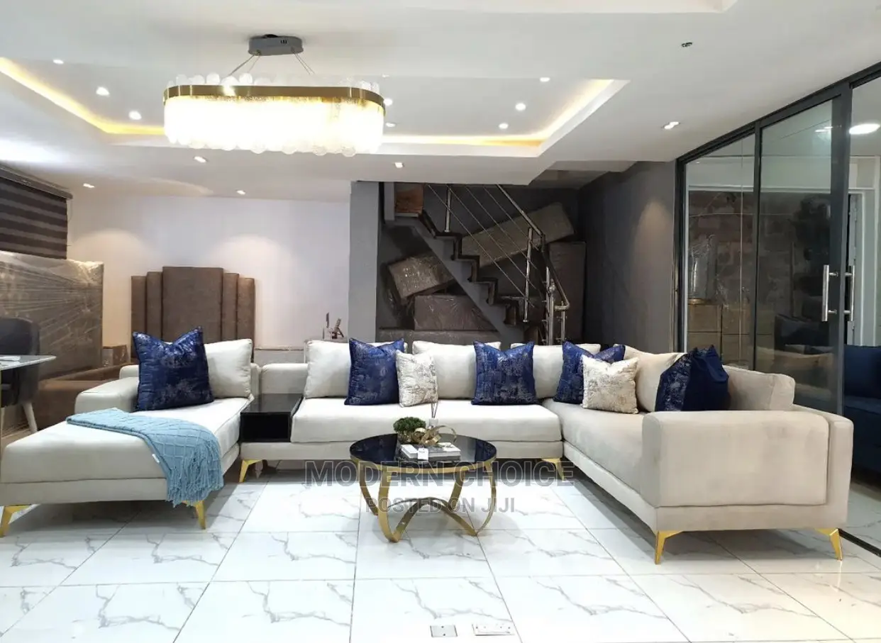 LShaped Sofa With One Accent Chair in Enugu Furniture, Gideon Onovo