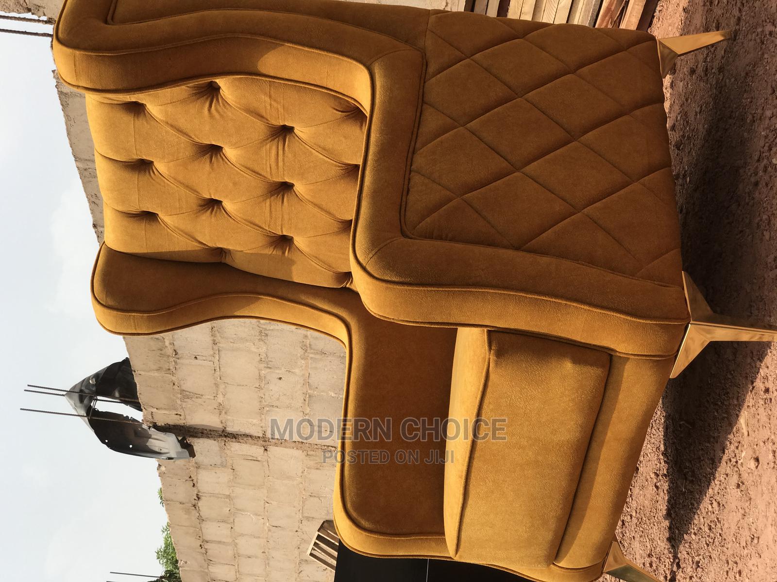 Quality Single Seater Accent Chair in Enugu Furniture, Gideon Onovo