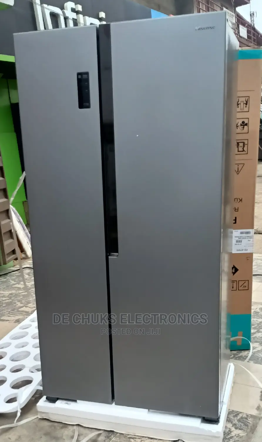 Hisense Side by Side Refrigerator (516 Liters)Silver Color in Lekki
