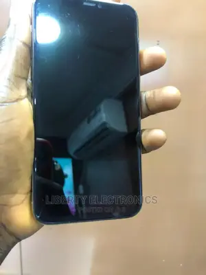 Photo - Apple iPhone 11 Pro 256 GB Gold