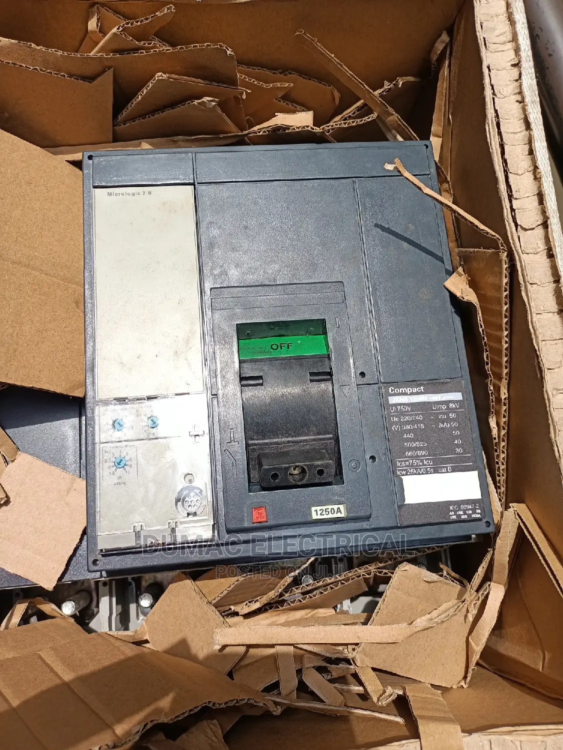 Circuit Breaker 1250A 3p in Ikeja Electrical Equipment, DUMAC