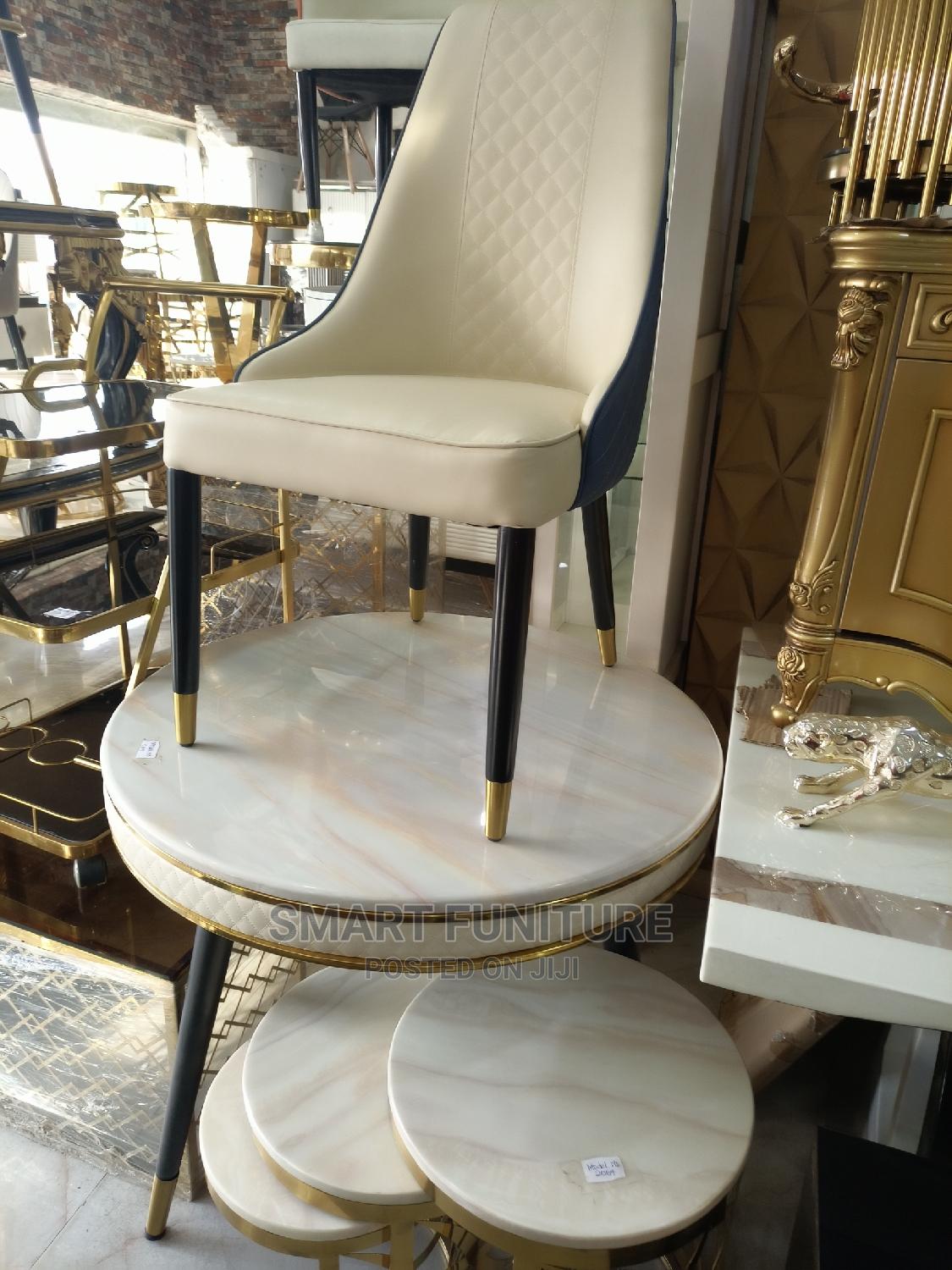 Strong Marble Top Dining Table With 4 Chairs in Victoria Island