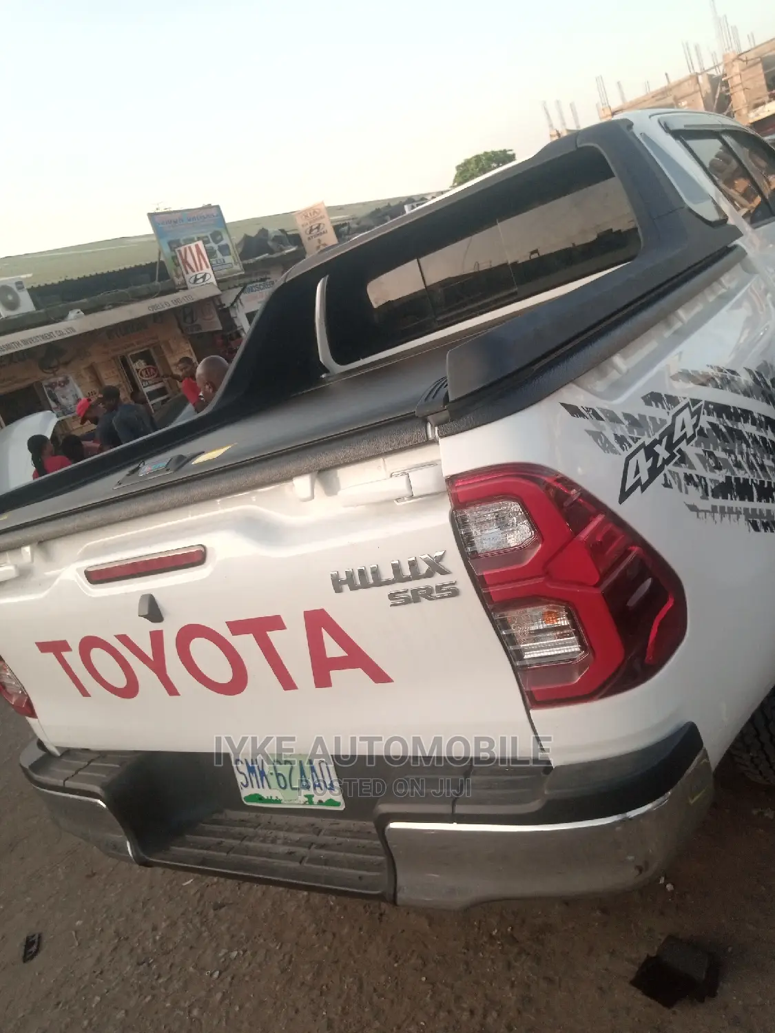 Toyota Hilux Remote Control Boot Cover 2020 in Lekki Vehicle Parts