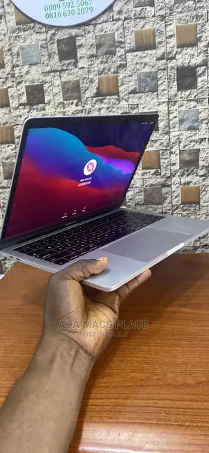 Photo - Laptop Apple MacBook Pro 2018 16GB Intel Core I5 SSD 256GB